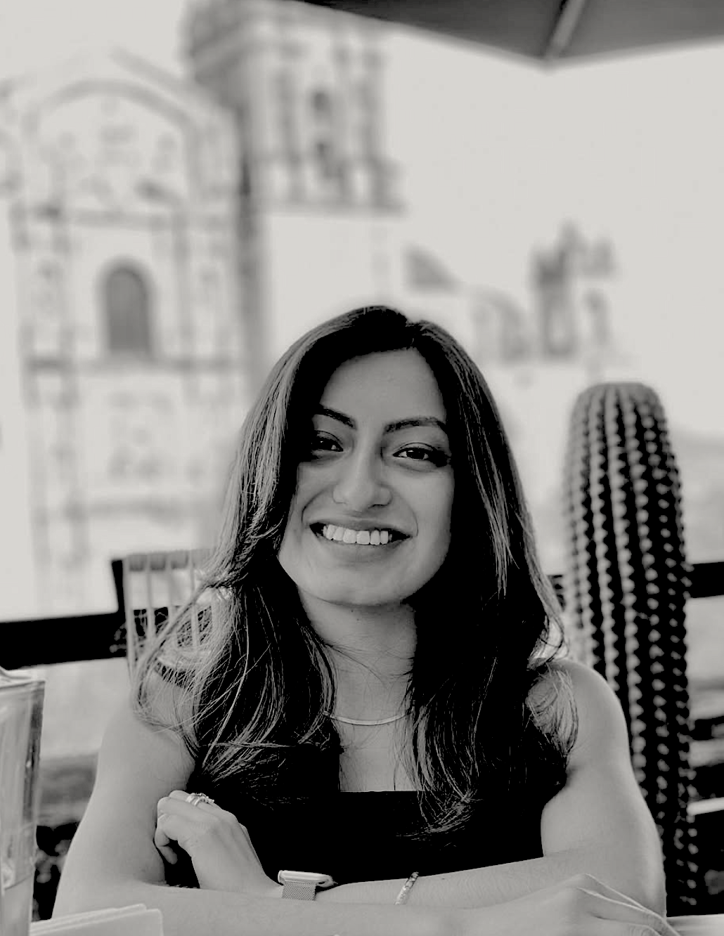 Marlen Garcia woman posing eating out