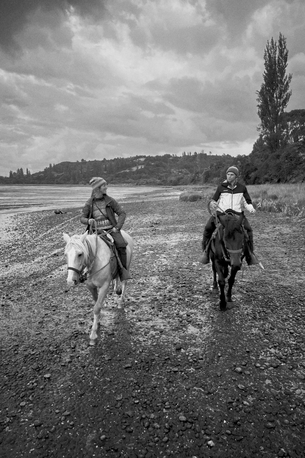 Corry Jones Paulina Pena Chile horseback riding ecotourism