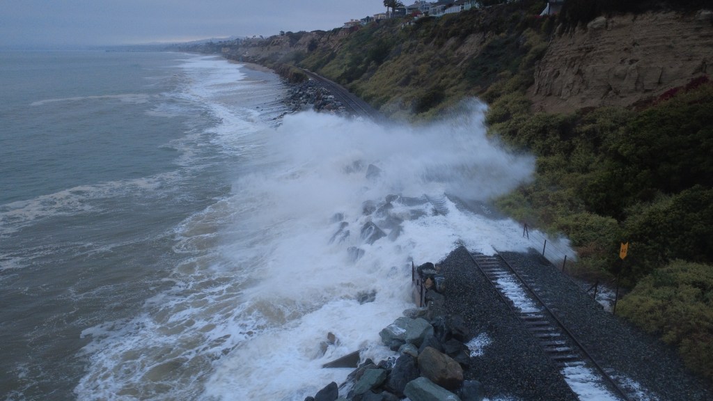 waves ocean coast overtopping california climate change surf storm tracks